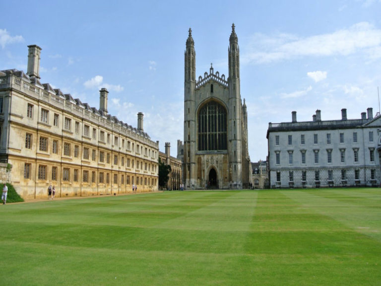 16 University Campuses That Will Give You The Feeling Of Hogwarts ...