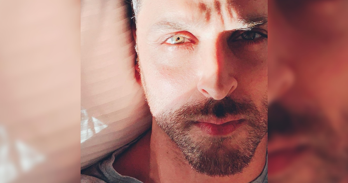 Hrithik Roshan Shares A Selfie, And His Eyes Is Grabbing All The