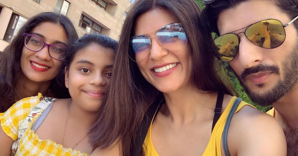 Sushmita Sen Family Picture With Boyfriend And Daughter ...